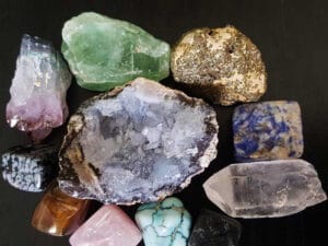 Gửi đá phong thủy đi Anh