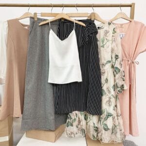 Gửi quần áo giày dép đi Anh