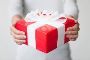 gui qua tang di na uy 3 - Gửi quà tặng đi Na Uy nhanh chóng, an toàn tại Alpha Express