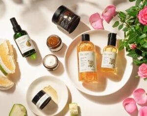 gui my pham di my 2 - Những điều cần lưu ý khi gửi mỹ phẩm đi Mỹ