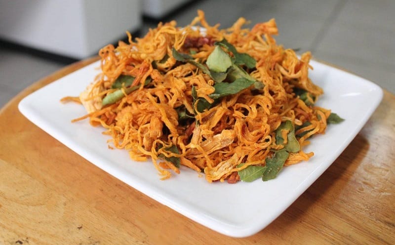 gui do an vat di my 2 - Những món ăn vặt thường được gửi hàng sang Mỹ