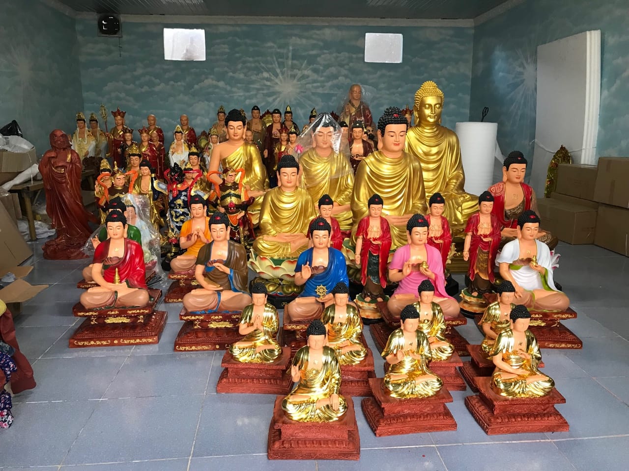 gui tuong phat di my 2 - Dịch vụ gửi tượng phật đi Mỹ uy tín, an toàn, giá hợp lý