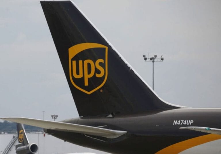 Fedex Và Ups Là Gì? So Sánh Ưu Điểm Của Đơn Vị Fedex Và Ups - Alpha Express
