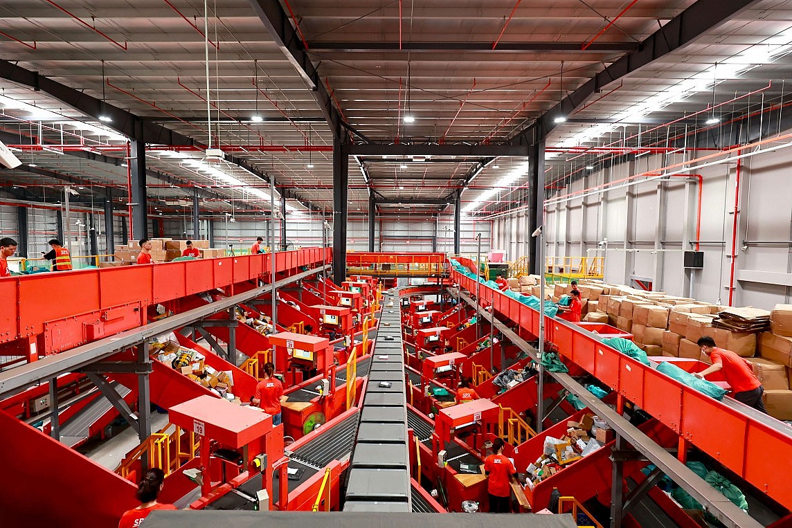 Tương lai của Logistics điện tử - Đột phá trong vận chuyển toàn cầu qua E-Logistics