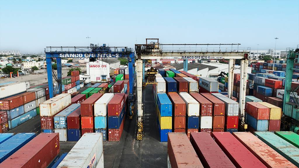 toi ƭu hoa qua trinh giao nhan hang quoc te voi cfs container freight station giai phap van chuyen hien dai 68edca955c78e Tối ưu Hóa Quá Trình Giao Nhận Hàng Quốc Tế Với CFS (Container Freight Station) – Giải Pháp Vận Chuyển Hiện Đại 5 Tối ƭu Hóa Quá Trình Giao Nhận Hàng Quốc Tế Với CFS (Container Freight Station) – Giải Pháp Vận Chuyển Hiện Đại